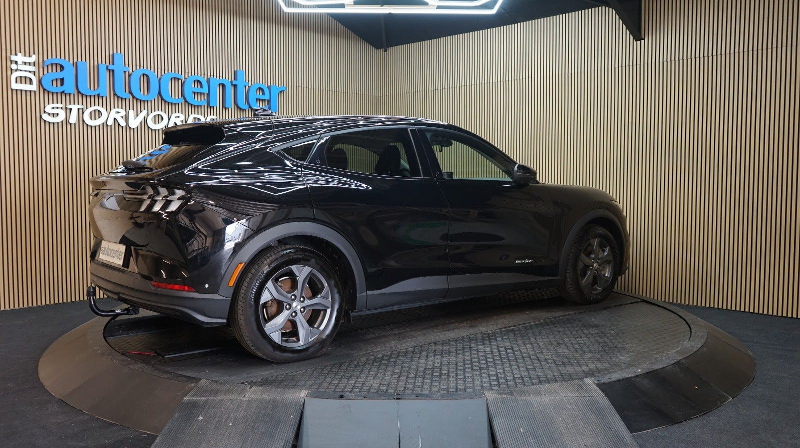 Sort Ford Mustang Mach-E fra 2022