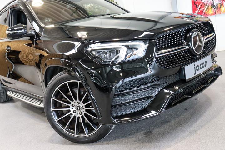 Sort Mercedes GLE350 de fra 2021