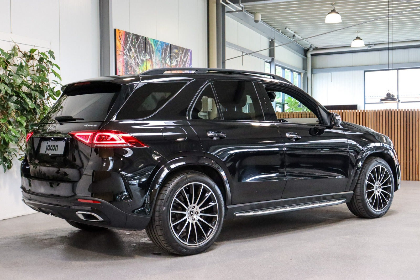 Sort Mercedes GLE350 de fra 2021