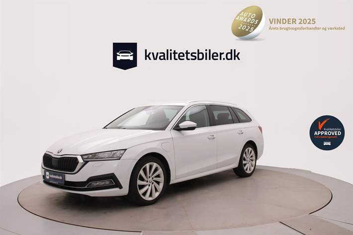 Hvid Skoda Octavia fra 2021
