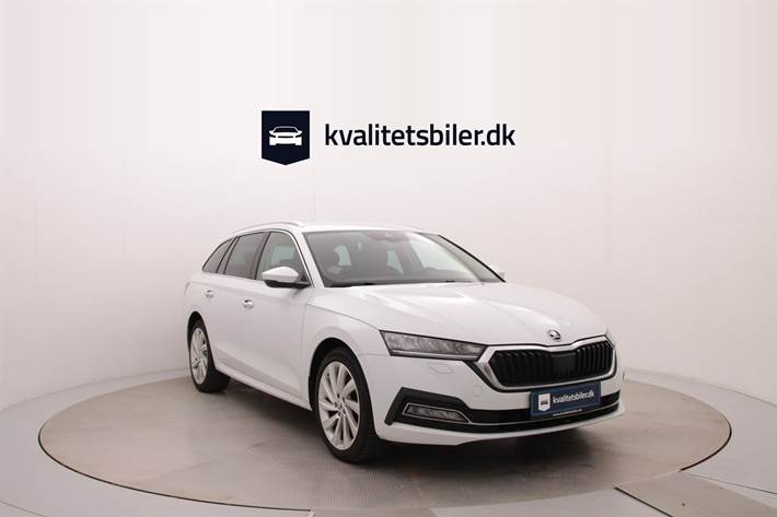 Hvid Skoda Octavia fra 2021