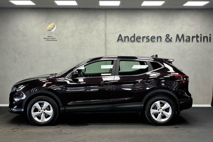 Sort Nissan Qashqai fra 2019