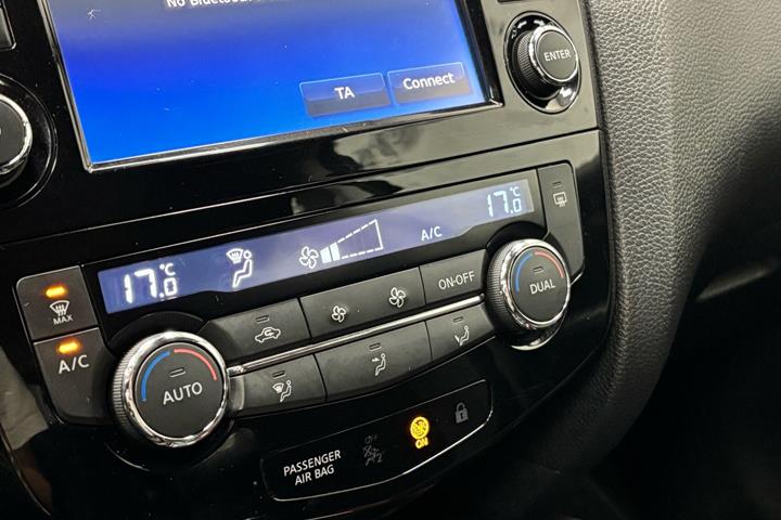 Sort Nissan Qashqai fra 2019