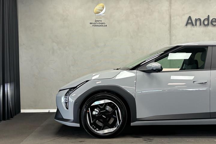 Grå Kia EV4 fra 2026
