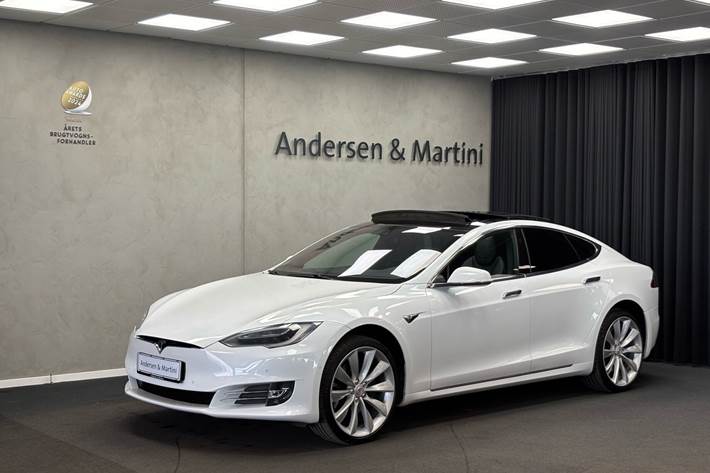 Hvid Tesla Model S fra 2018