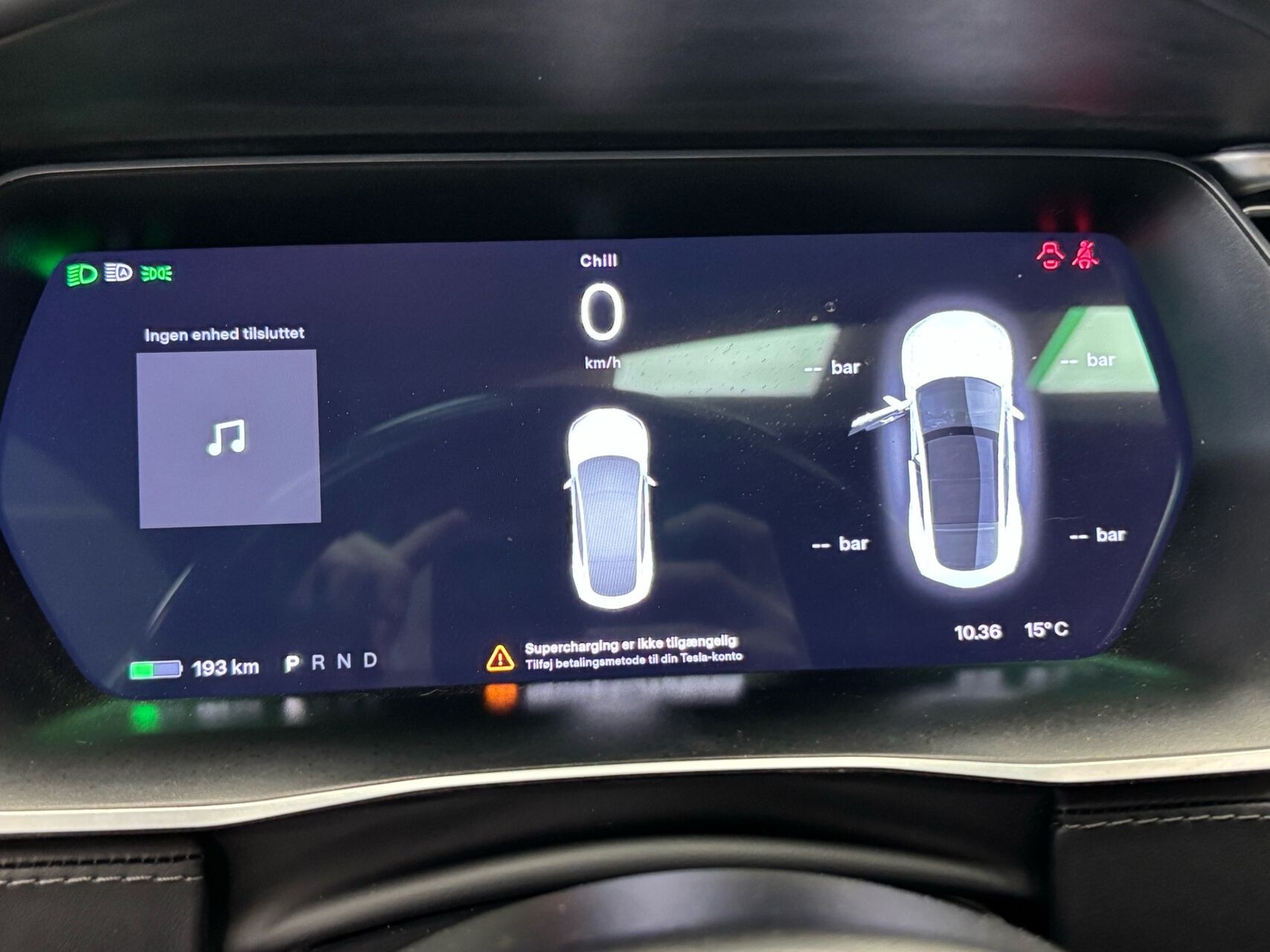 Hvid Tesla Model S fra 2018