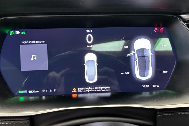 Hvid Tesla Model S fra 2018