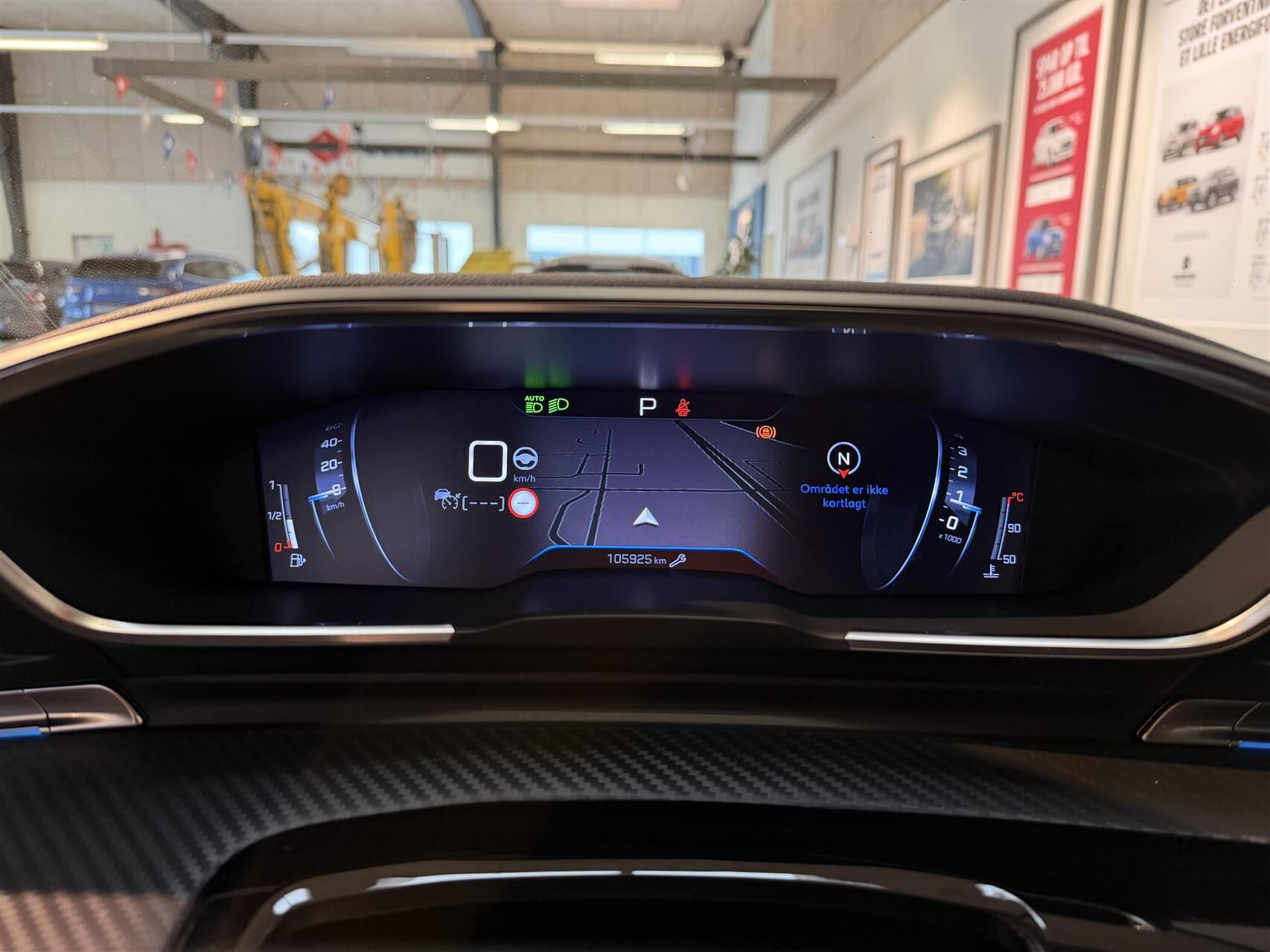 Grå Peugeot 508 fra 2020