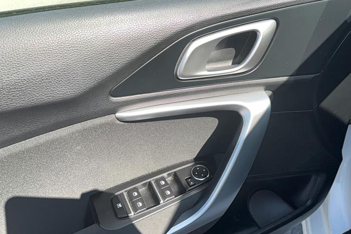Hvid Kia Ceed fra 2022