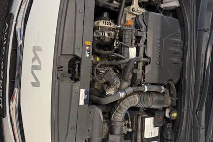 Hvid Kia Ceed fra 2022