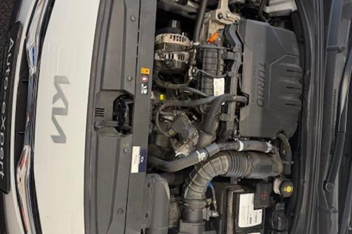 Hvid Kia Ceed fra 2022