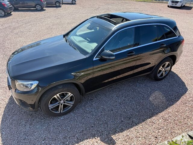 Sort Mercedes GLC250 d fra 2016