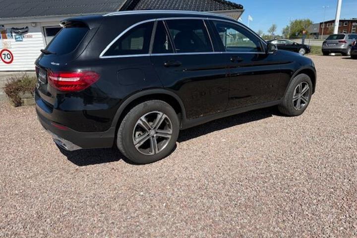 Sort Mercedes GLC250 d fra 2016