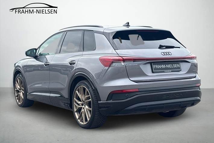 Grå Audi Q4 fra 2021