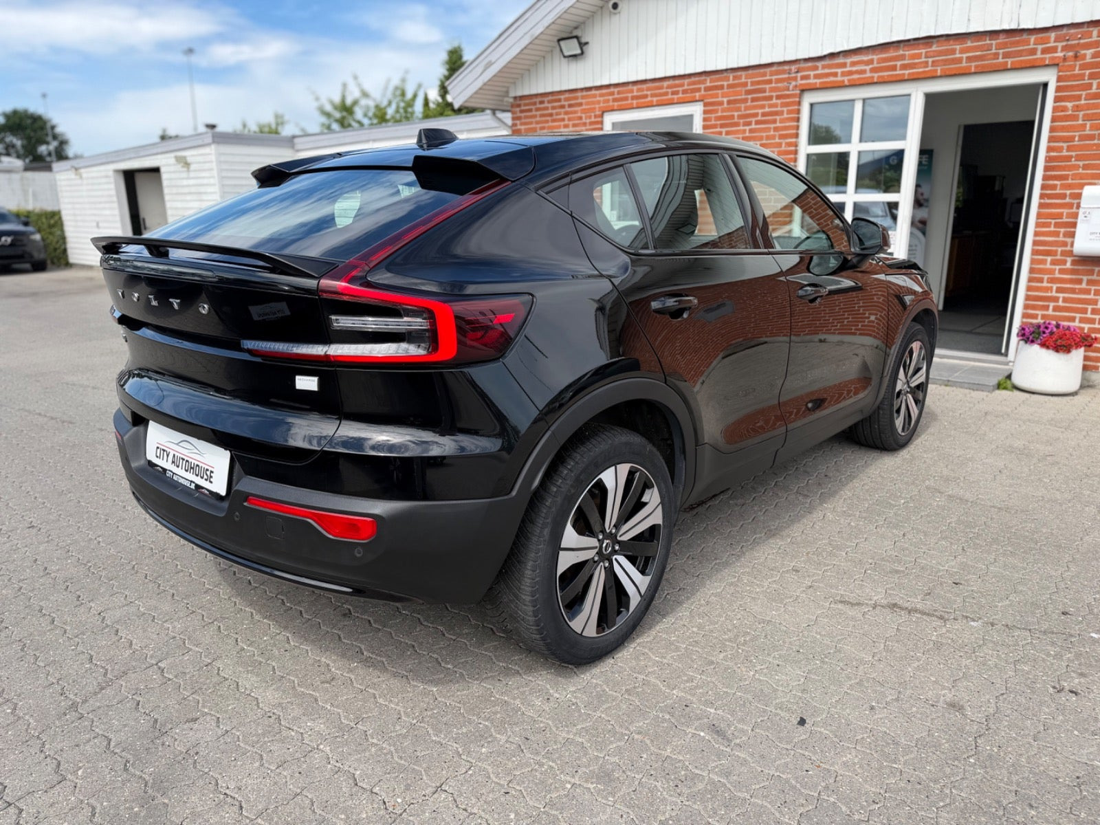 Sort Volvo C40 fra 2023
