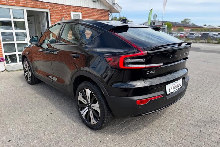 Sort Volvo C40 fra 2023
