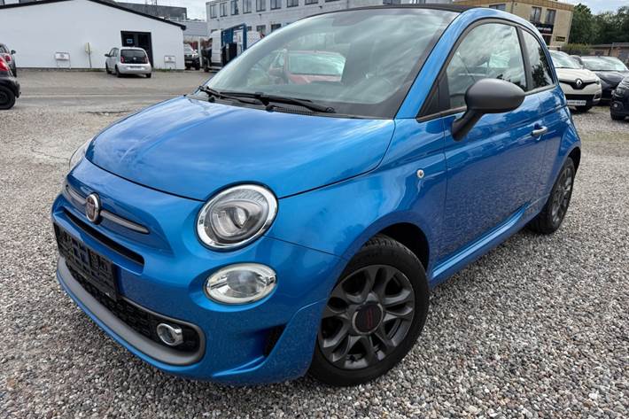 Blå Fiat 500C fra 2017
