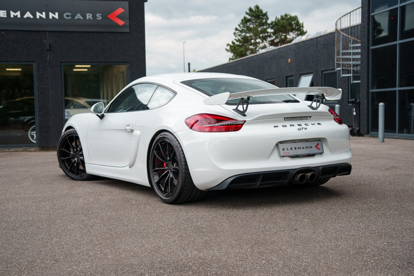 Hvid Porsche Cayman GT4 fra 2016
