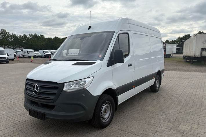 Hvid Mercedes Sprinter 316 fra 2020