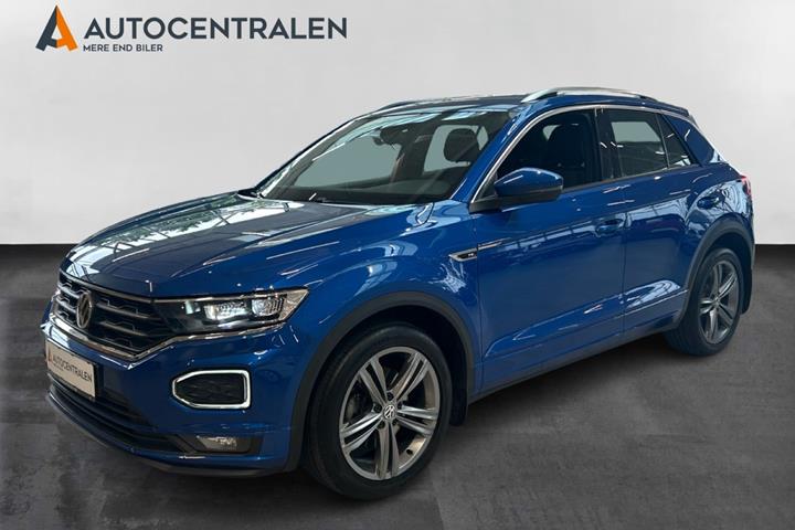 Blå VW T-Roc fra 2018 set udefra