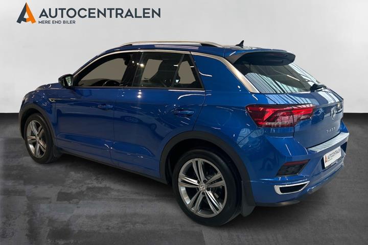 Blå VW T-Roc fra 2018