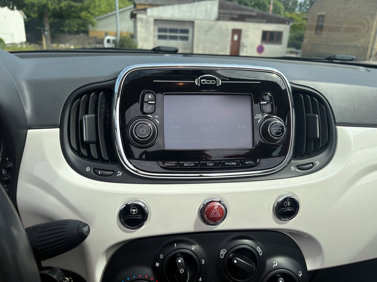 Hvid Fiat 500C fra 2016