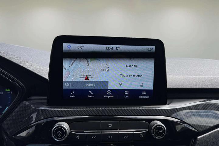 Grå Ford Kuga fra 2023