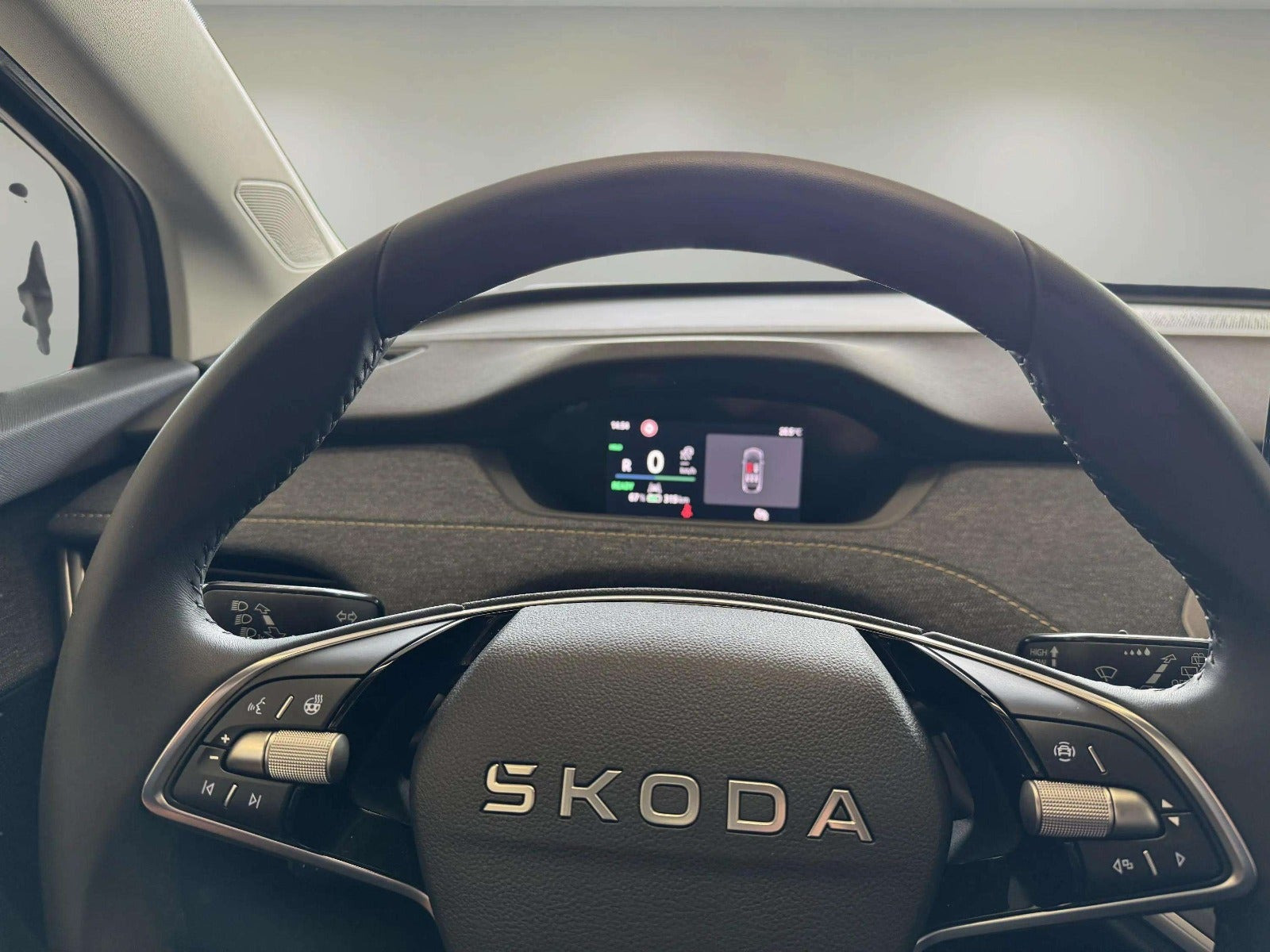 Grå Skoda Elroq fra 2025