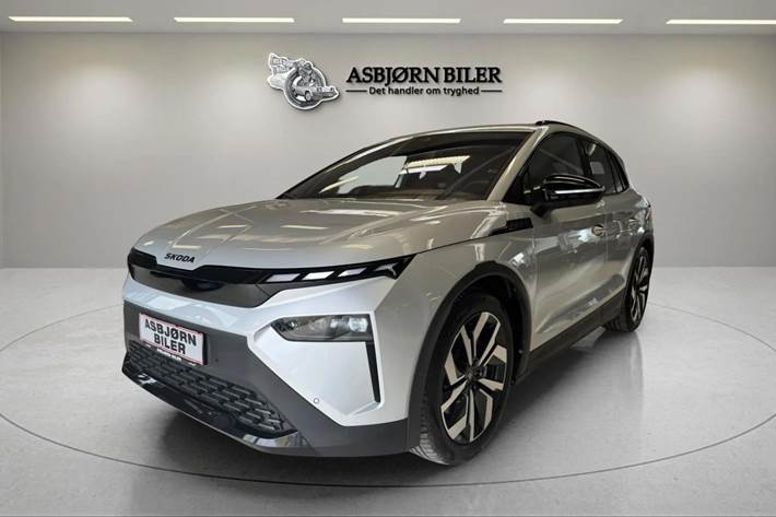 Sølv Skoda Elroq fra 2025 set udefra