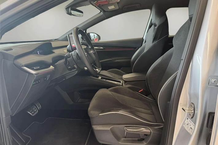 Sølv Skoda Elroq fra 2025