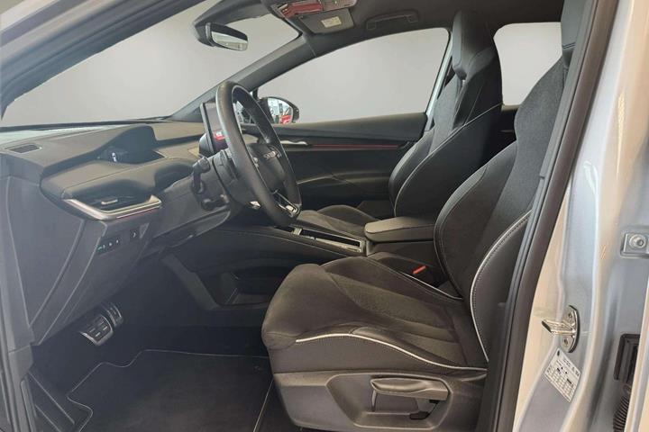 Sølv Skoda Elroq fra 2025