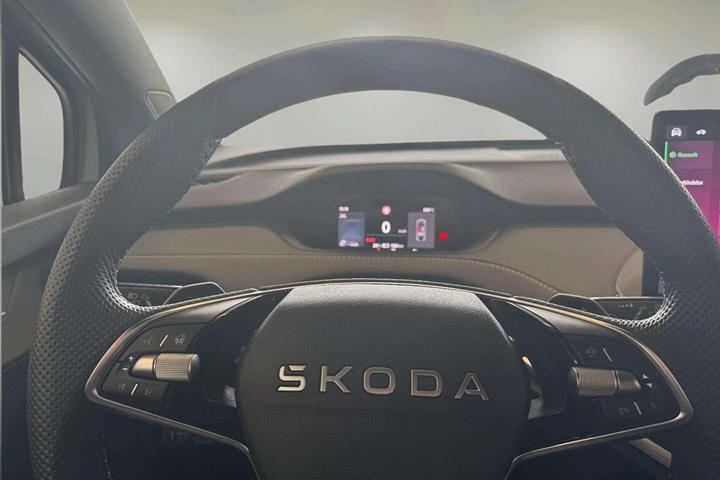 Sølv Skoda Elroq fra 2025