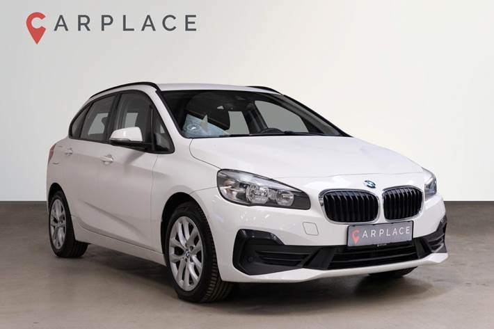 Hvid BMW 225xe fra 2019
