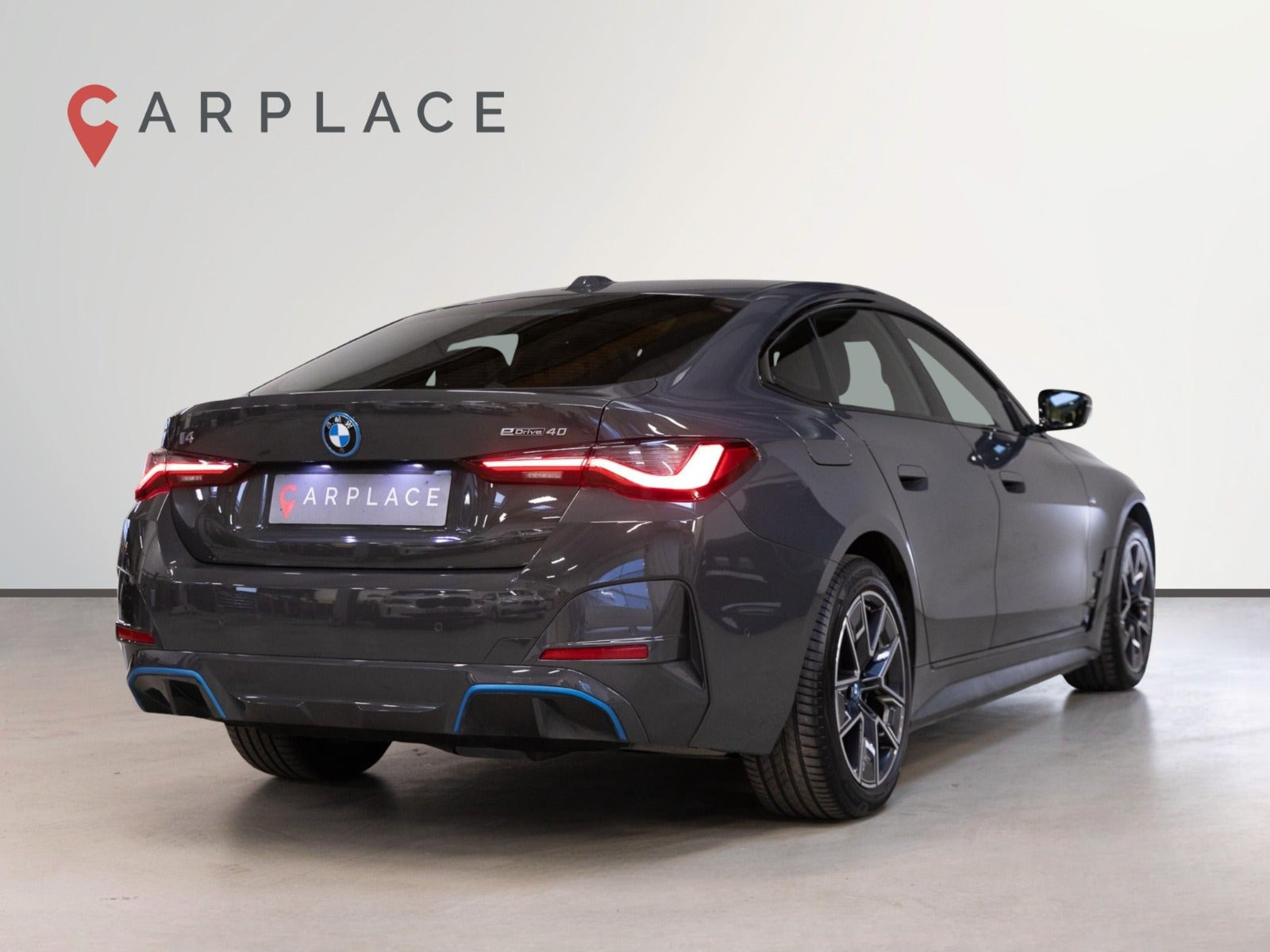 Grå BMW i4 fra 2023