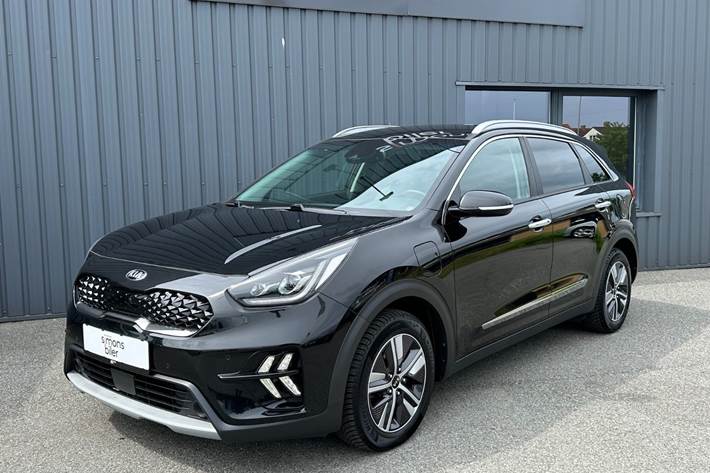 Sort Kia Niro fra 2020 set udefra