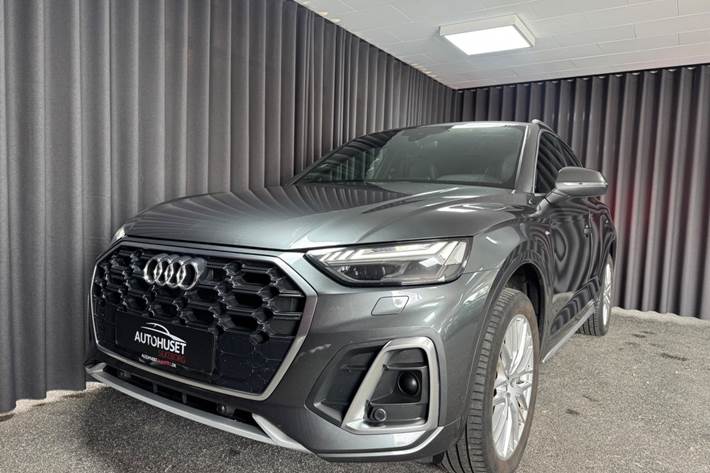 Grå Audi Q5 fra 2022