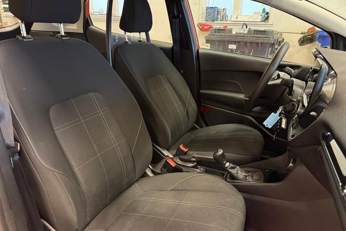 Rød Ford Fiesta fra 2019