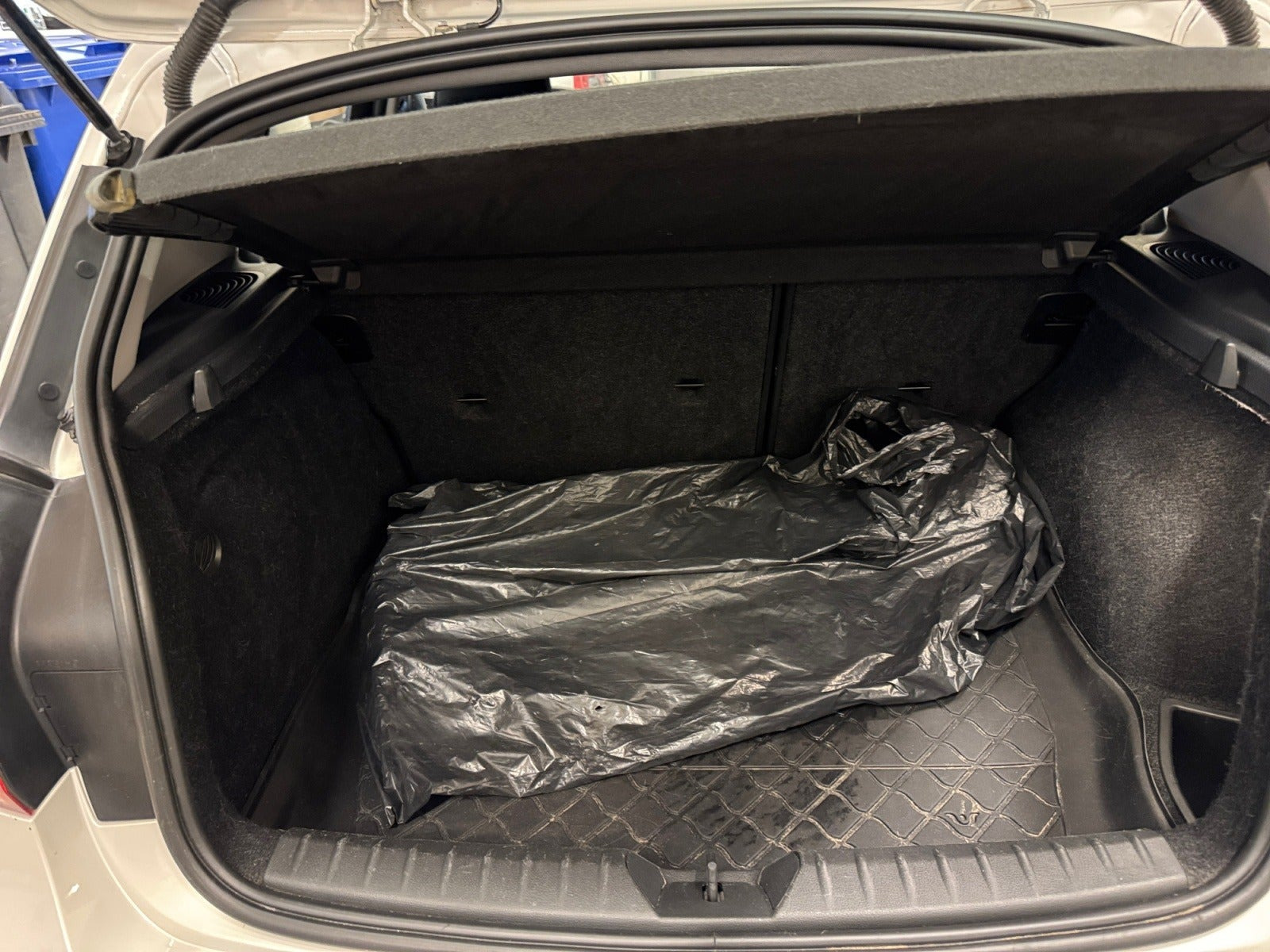 Hvid BMW 118d fra 2018