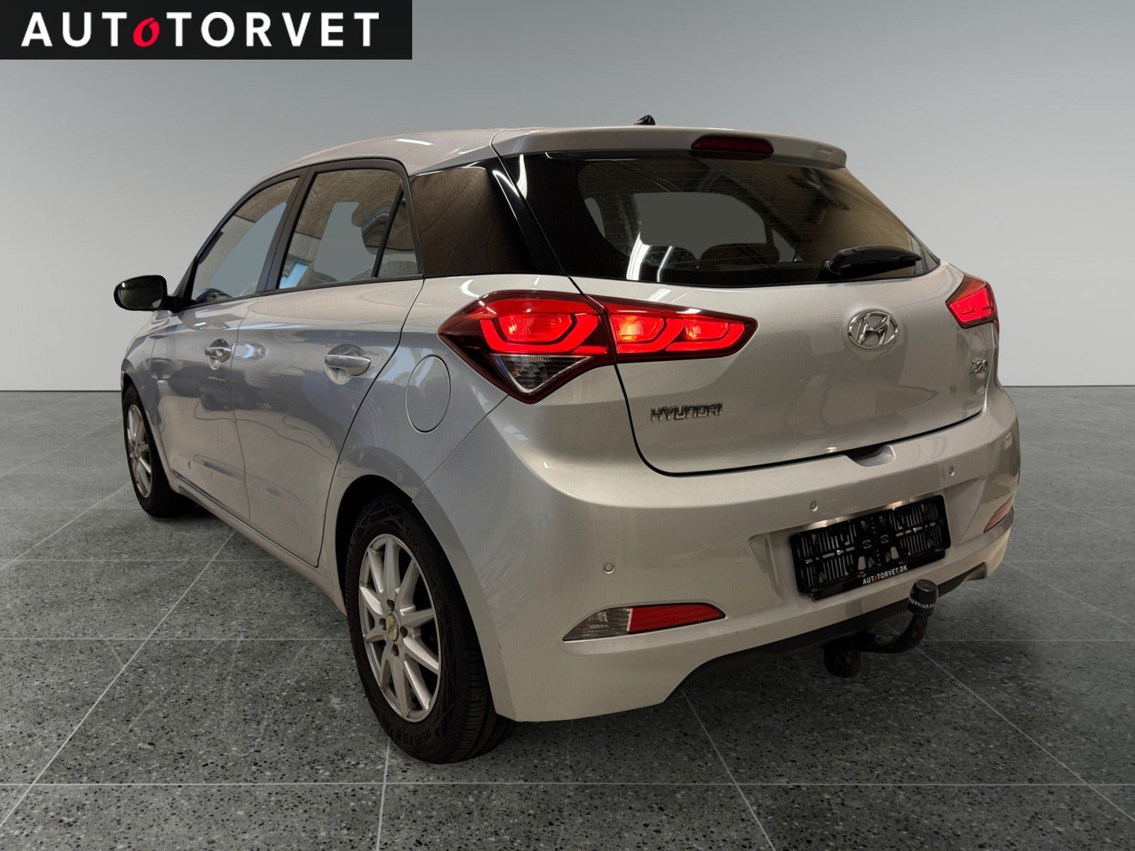 Sølv Hyundai i20 fra 2016