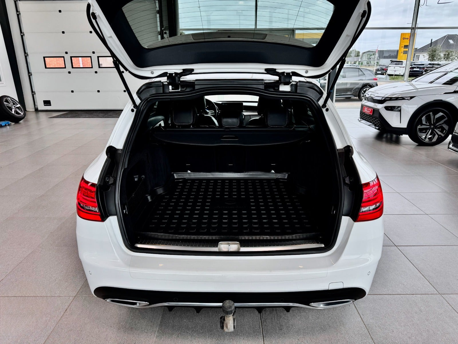 Sort Mercedes C220 d fra 2018