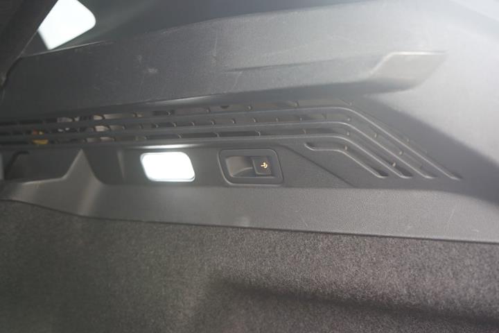 Hvid VW ID.4 fra 2023