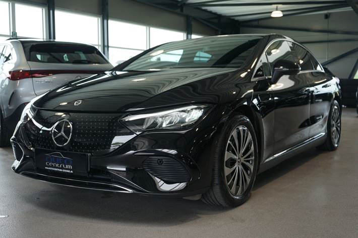 Sort Mercedes EQE350+ fra 2023
