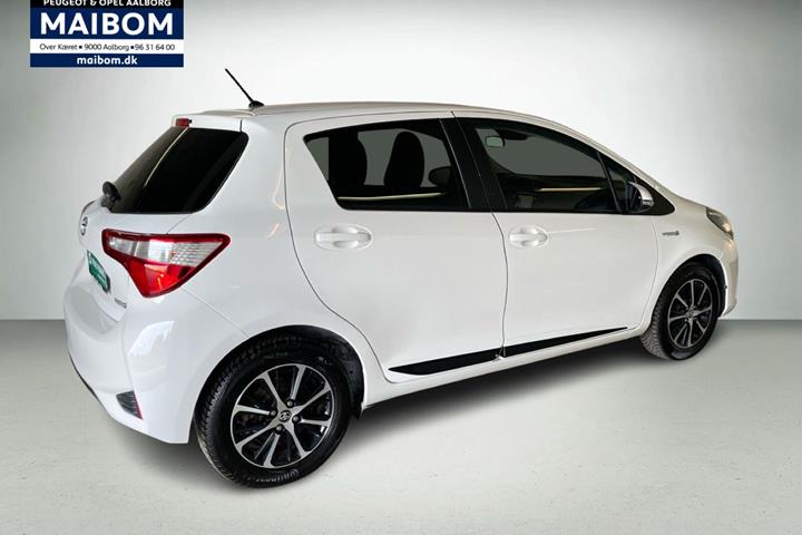 Hvid Toyota Yaris fra 2017