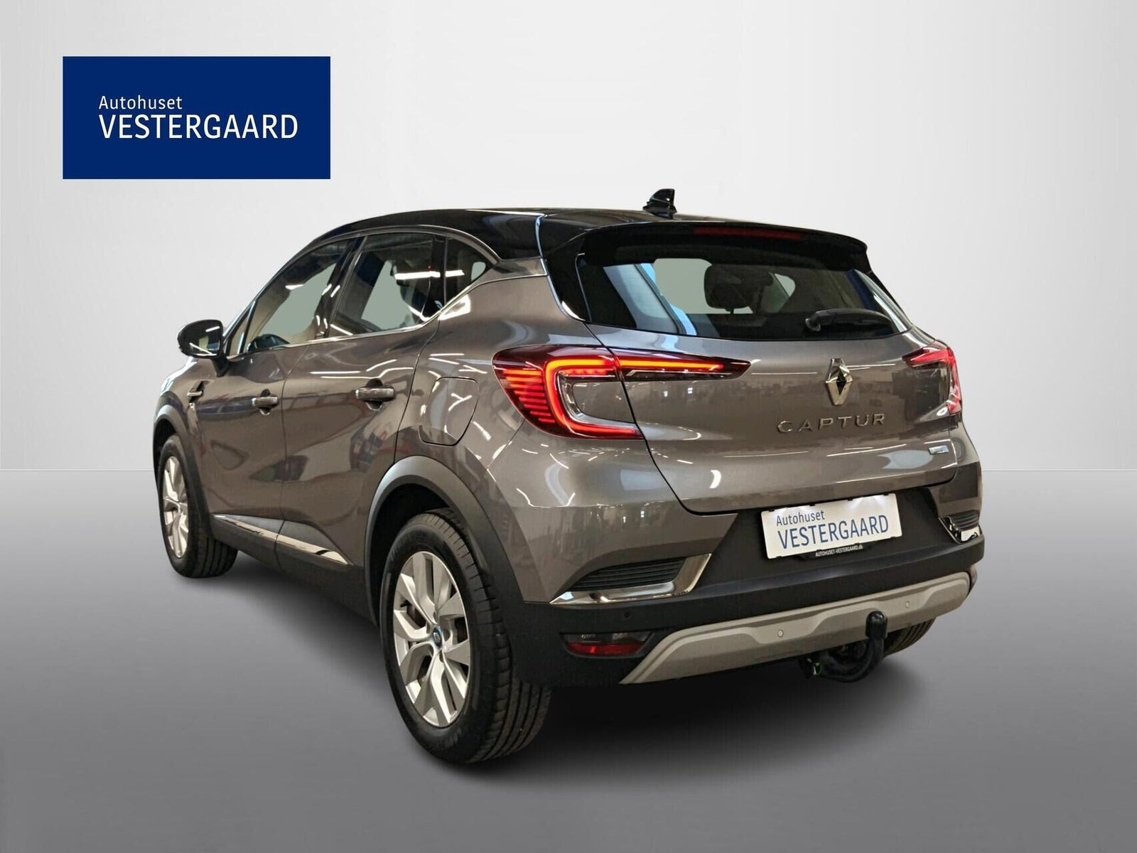 Grå Renault Captur fra 2020