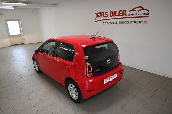 Rød VW E-UP! fra 2021