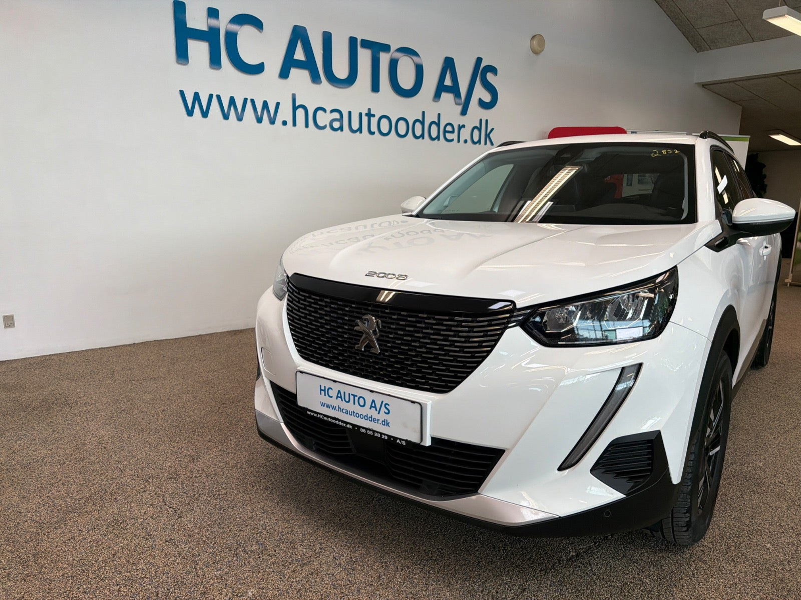 Hvid Peugeot 2008 fra 2020