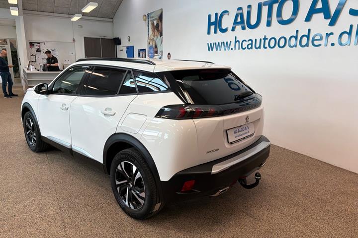 Hvid Peugeot 2008 fra 2020