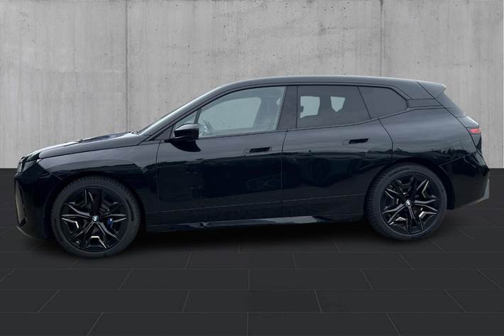 Sort BMW iX fra 2026