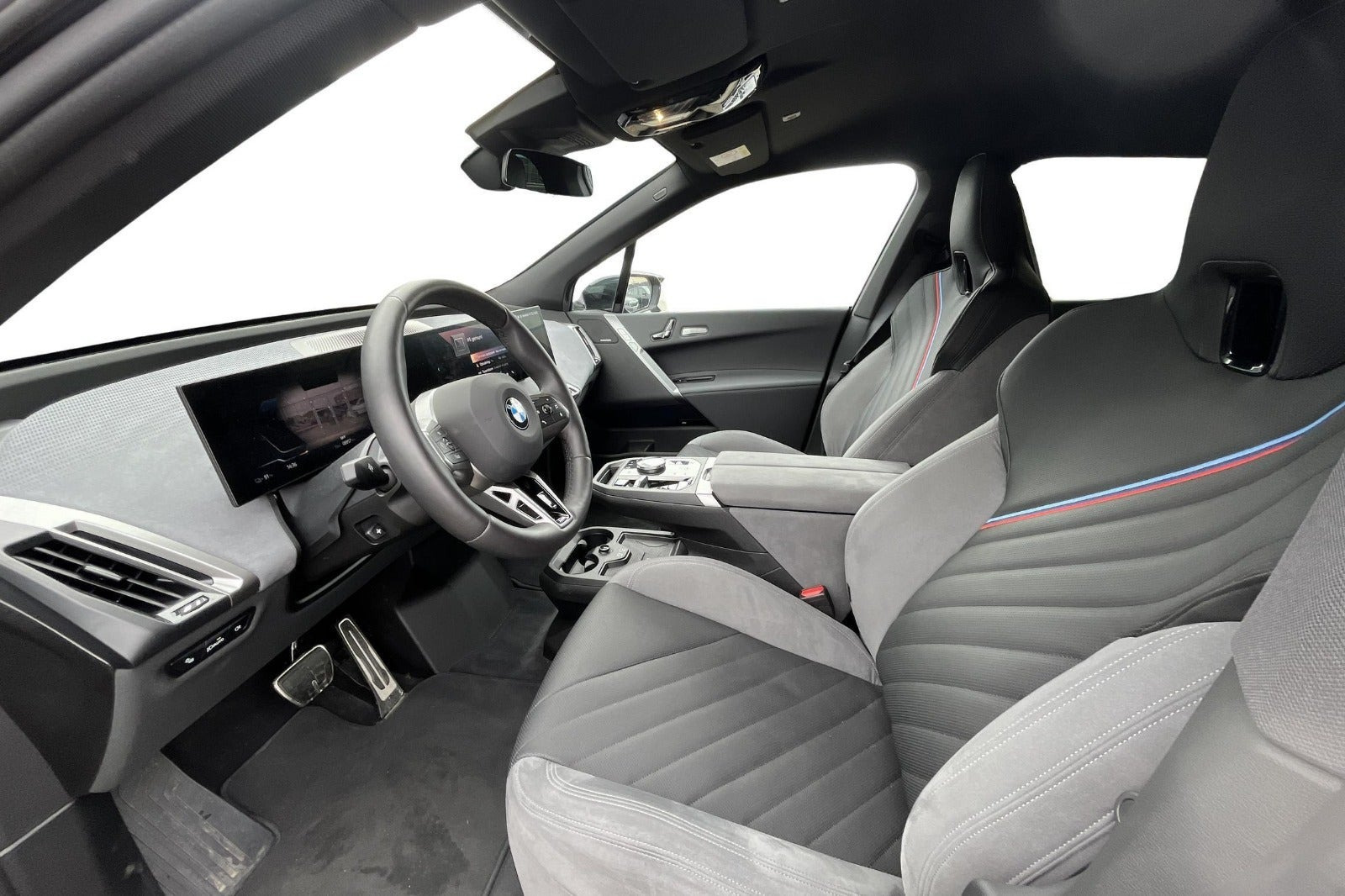 Sort BMW iX fra 2026