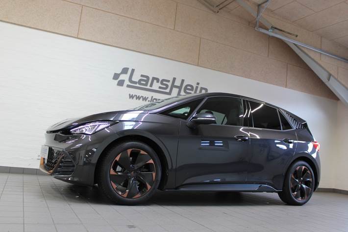 Grå Cupra Born fra 2024